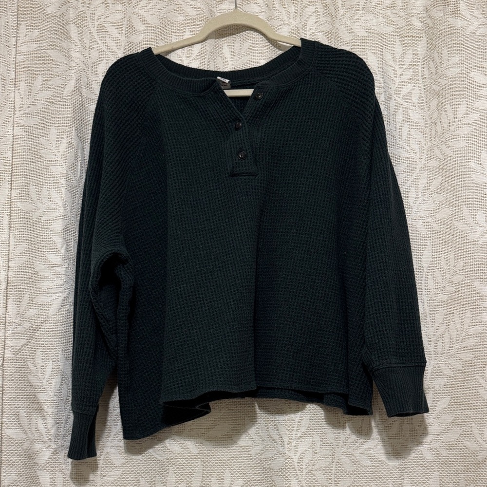 Old Navy Dark Green Waffle Knit Henley Sweater